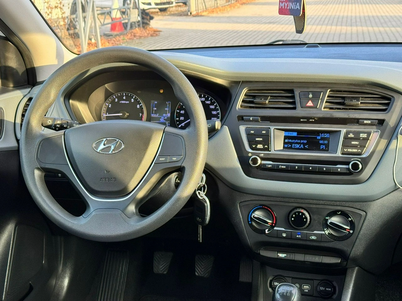 Hyundai i20 - Zdjęcie 16