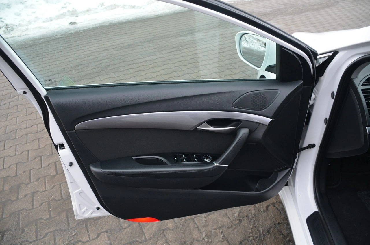 Hyundai i40 - Zdjęcie 12