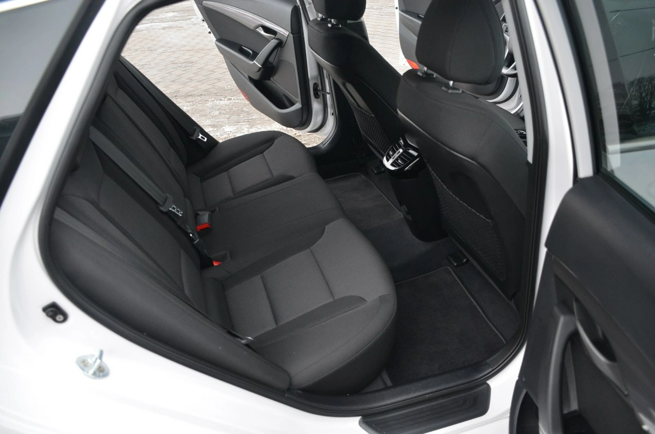 Hyundai i40 - Zdjęcie 14