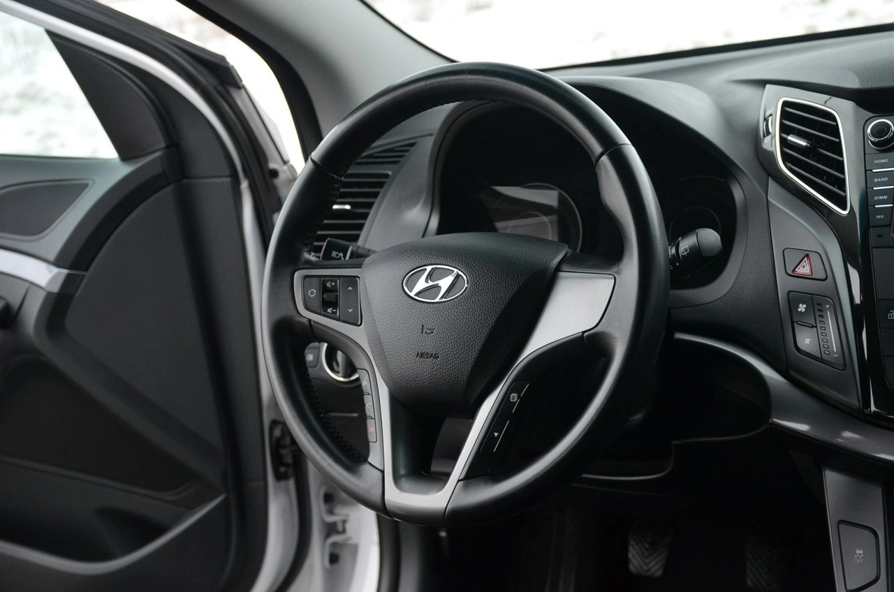 Hyundai i40 - Zdjęcie 15