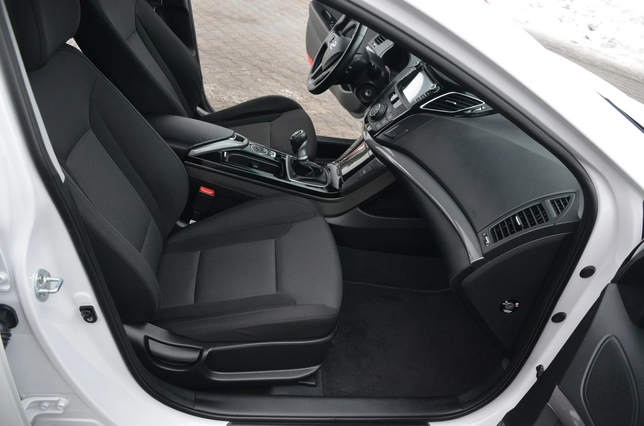 Hyundai i40 - Zdjęcie 17