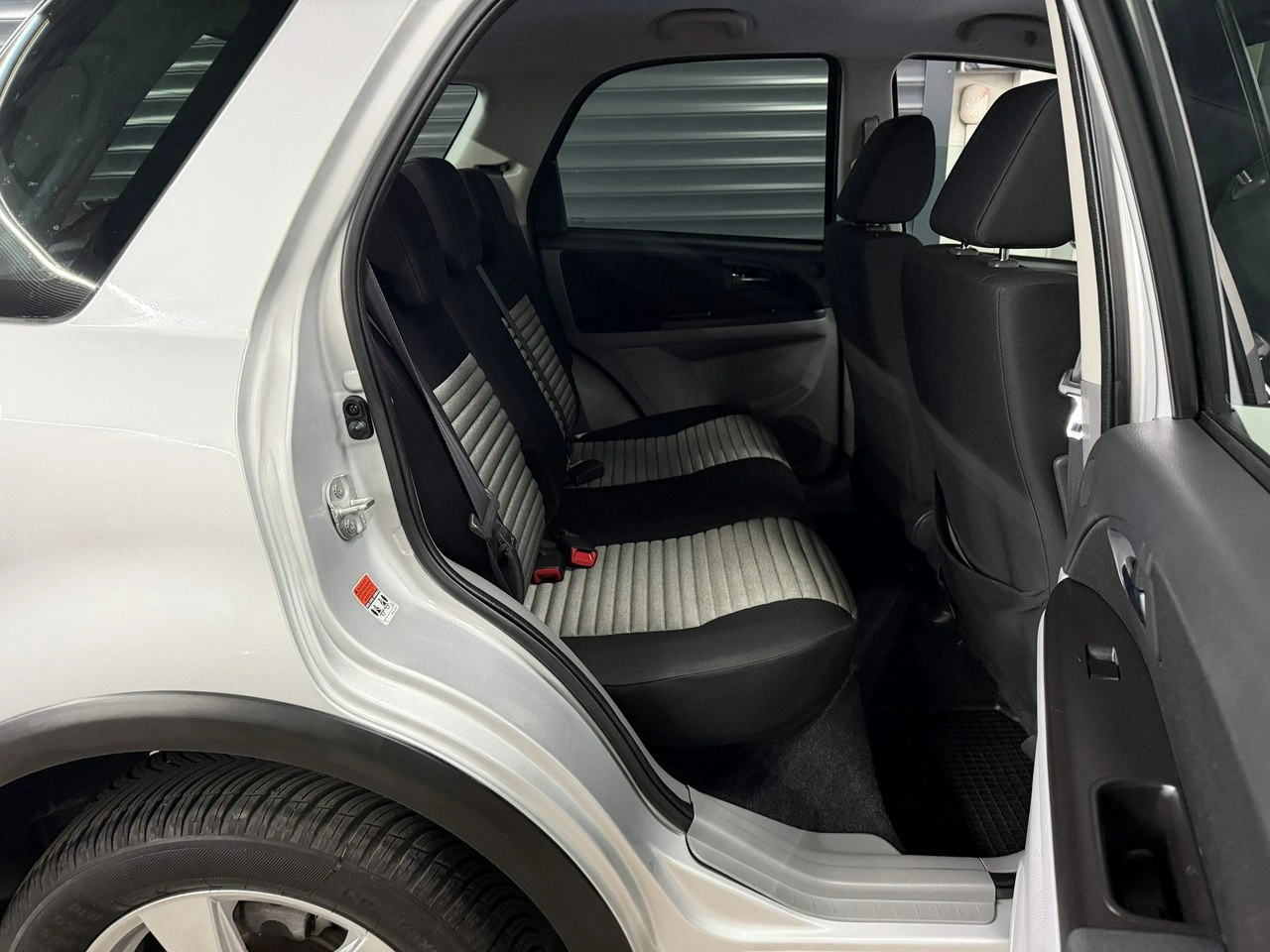 Suzuki SX4 - Zdjęcie 14