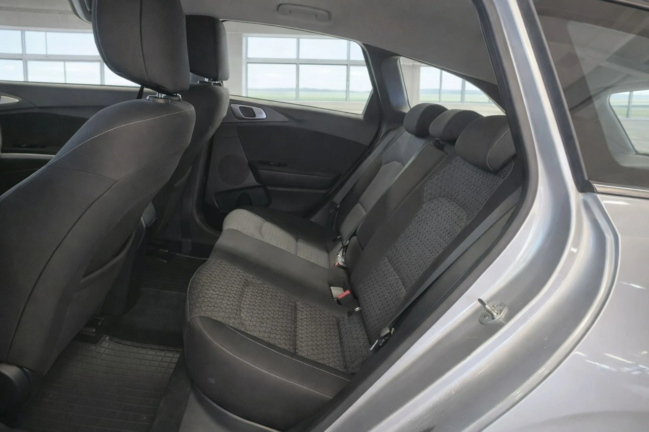 Kia Ceed - Zdjęcie 6