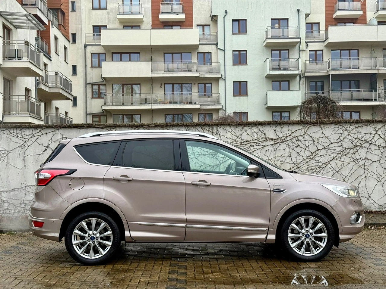 Ford Kuga - Zdjęcie 9