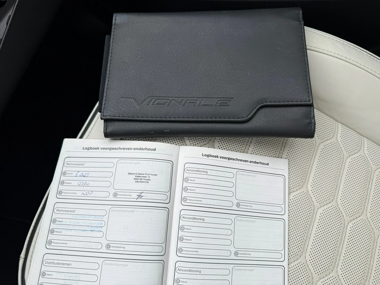 Ford Kuga - Zdjęcie 40