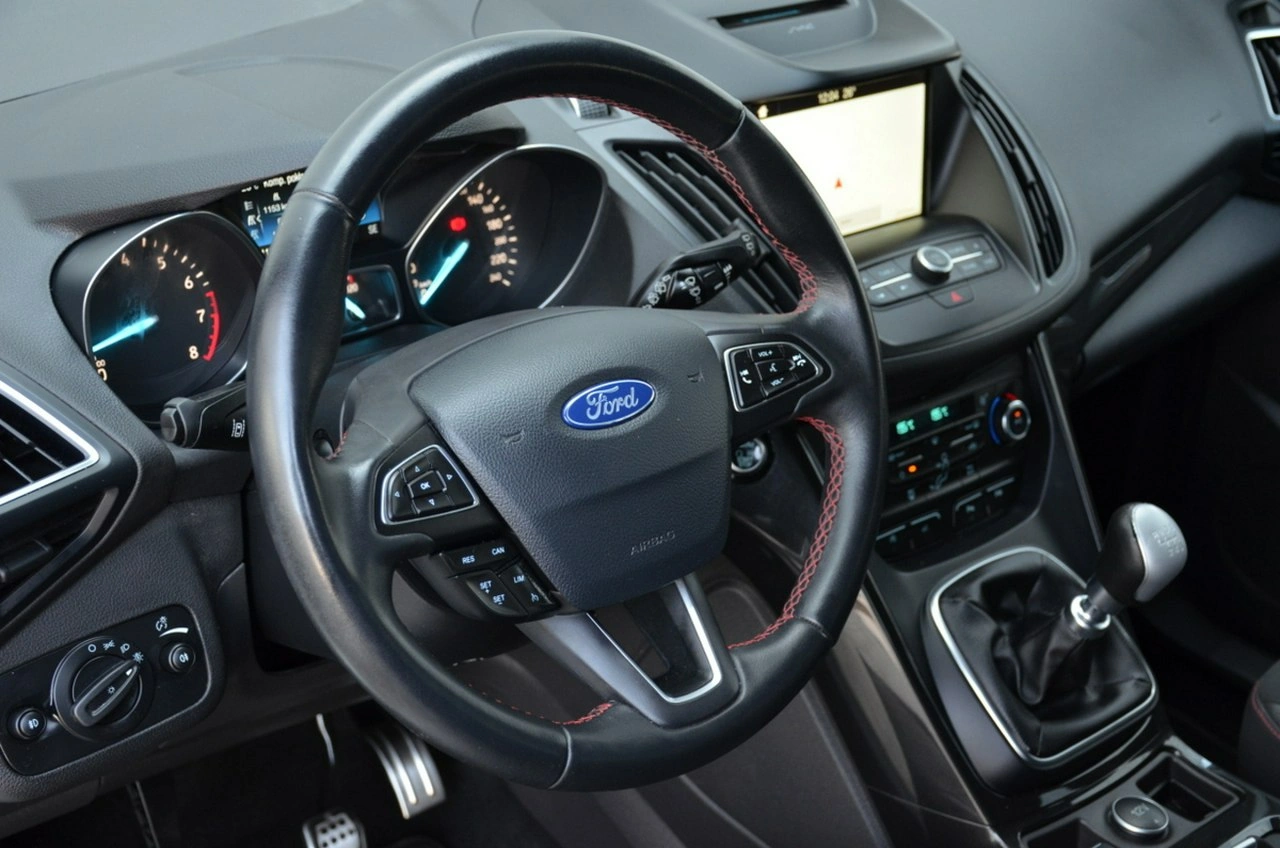 Ford Kuga - Zdjęcie 23
