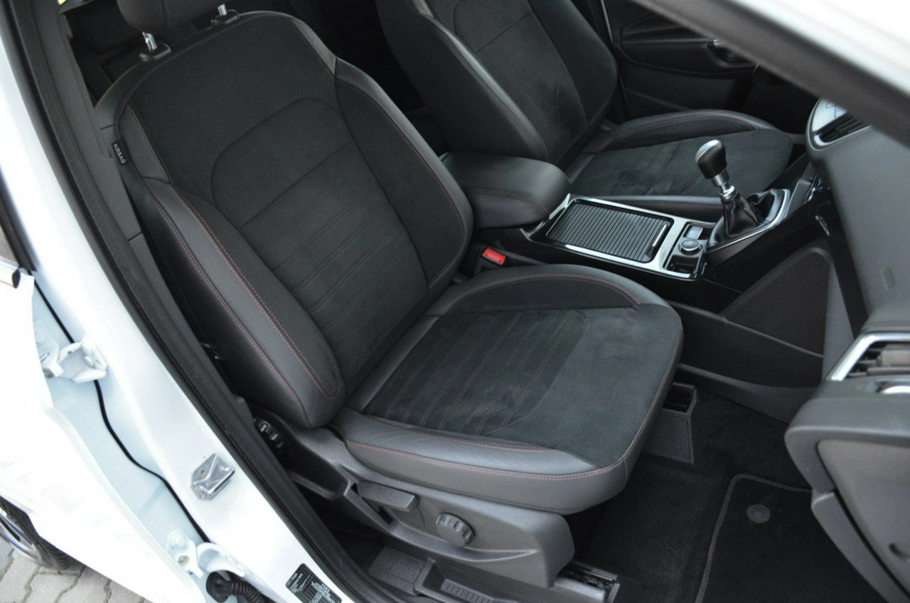 Ford Kuga - Zdjęcie 26