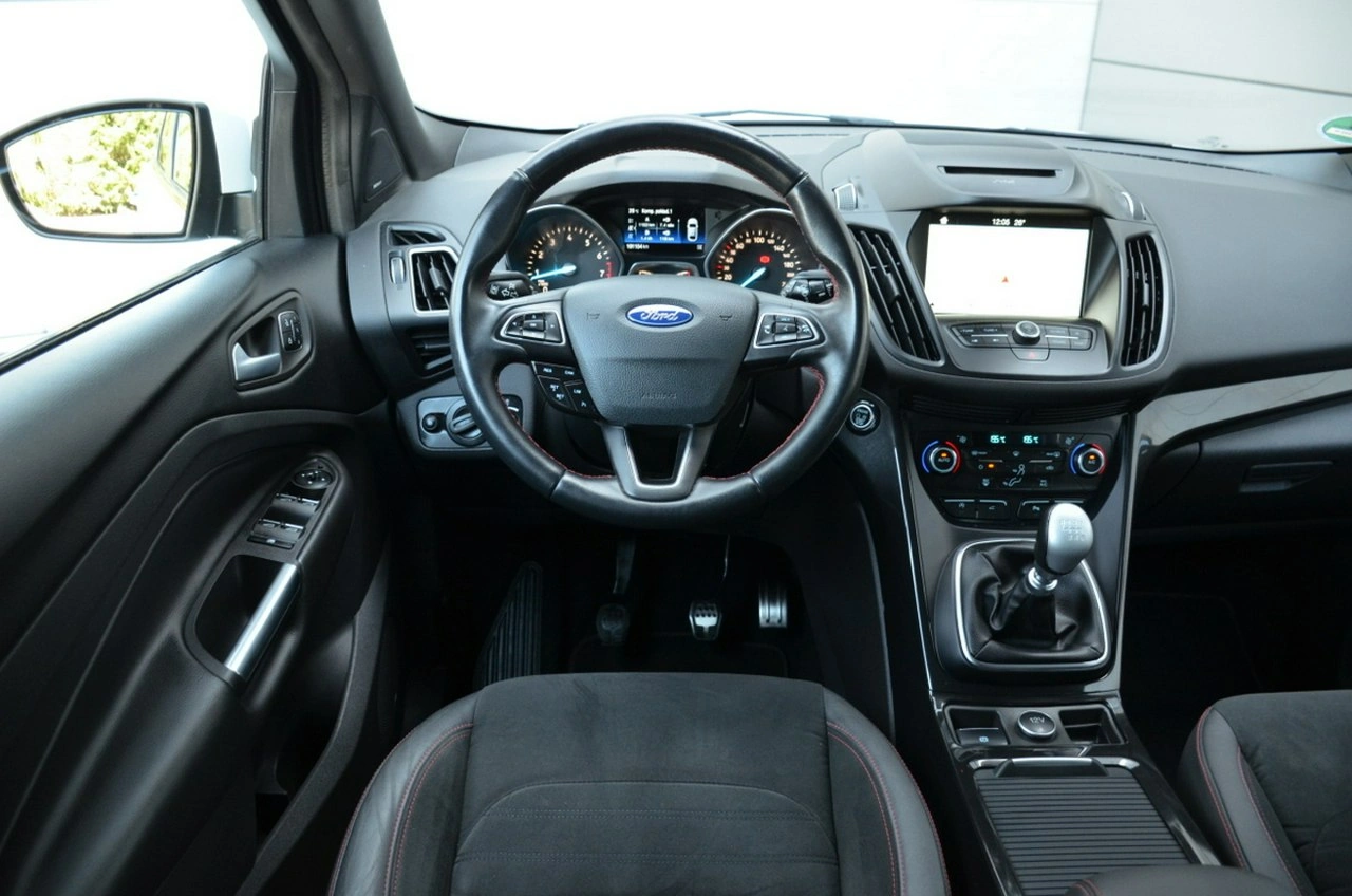 Ford Kuga - Zdjęcie 27