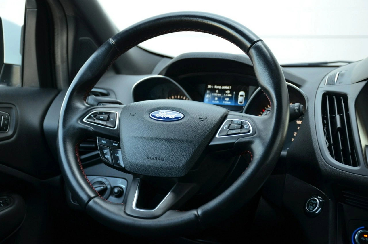 Ford Kuga - Zdjęcie 29