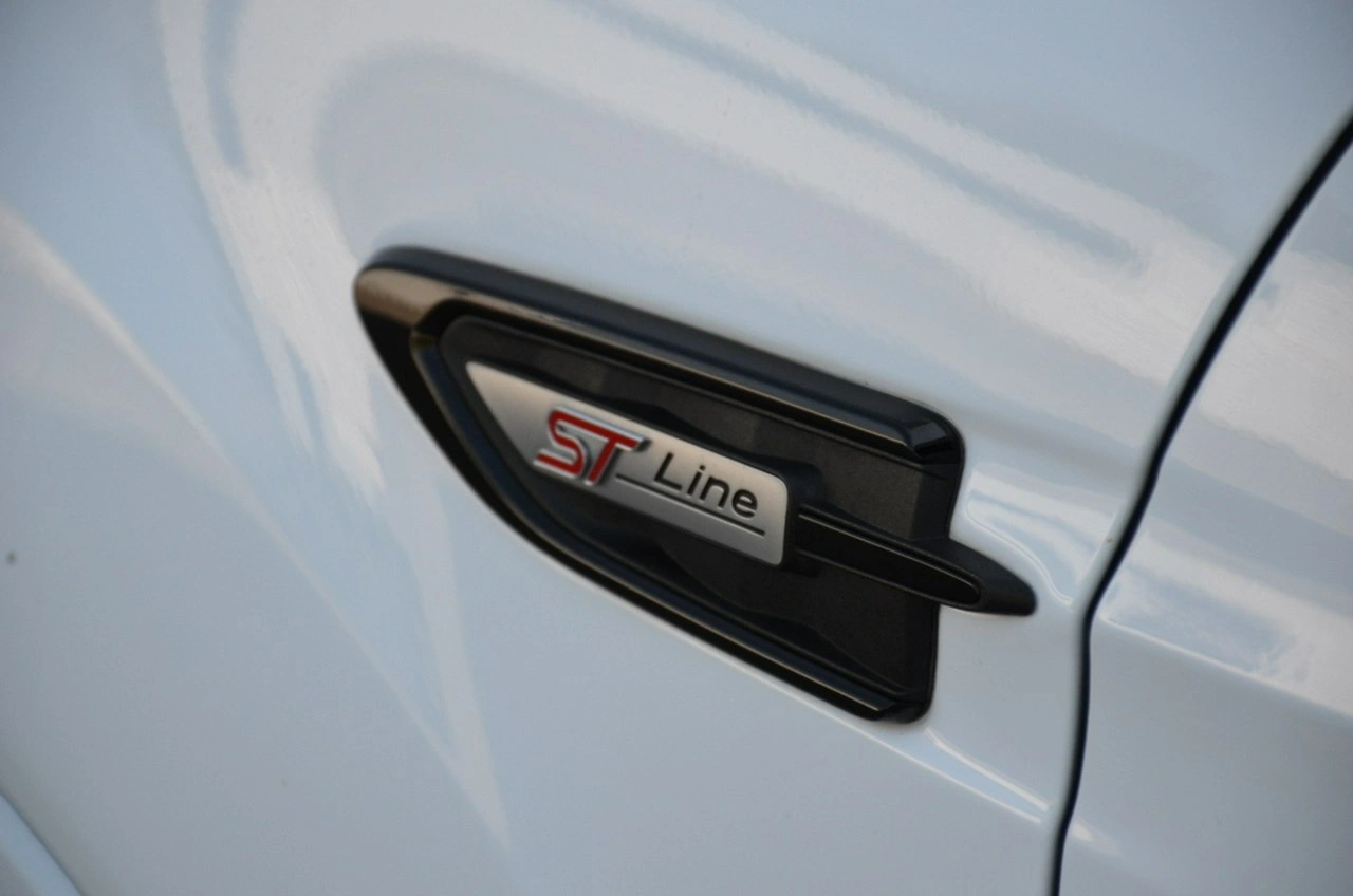 Ford Kuga - Zdjęcie 8