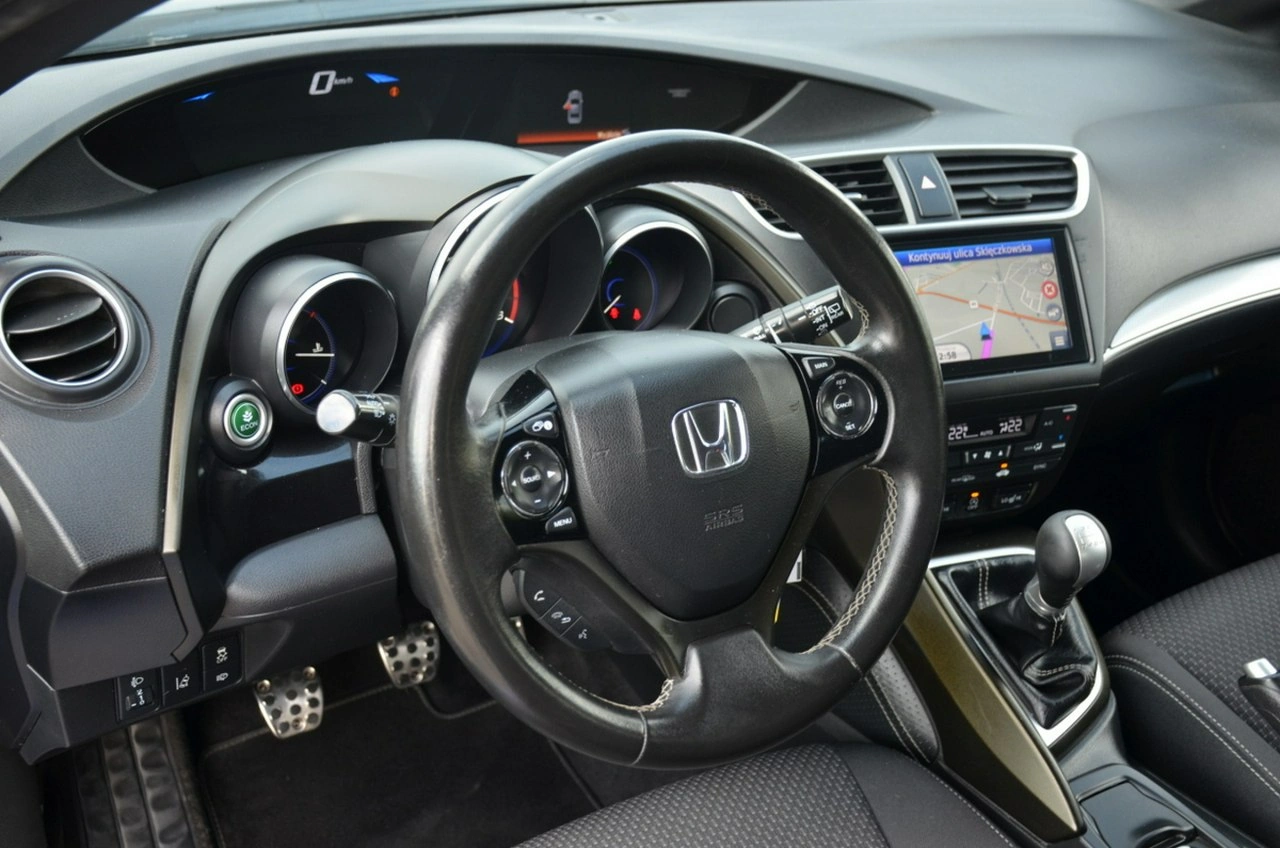 Honda Civic - Zdjęcie 24
