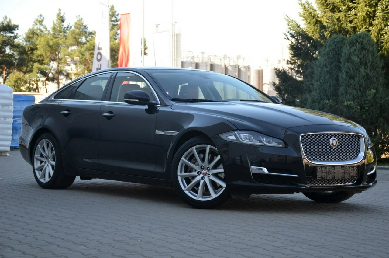 Jaguar XJ - Zdjęcie 20