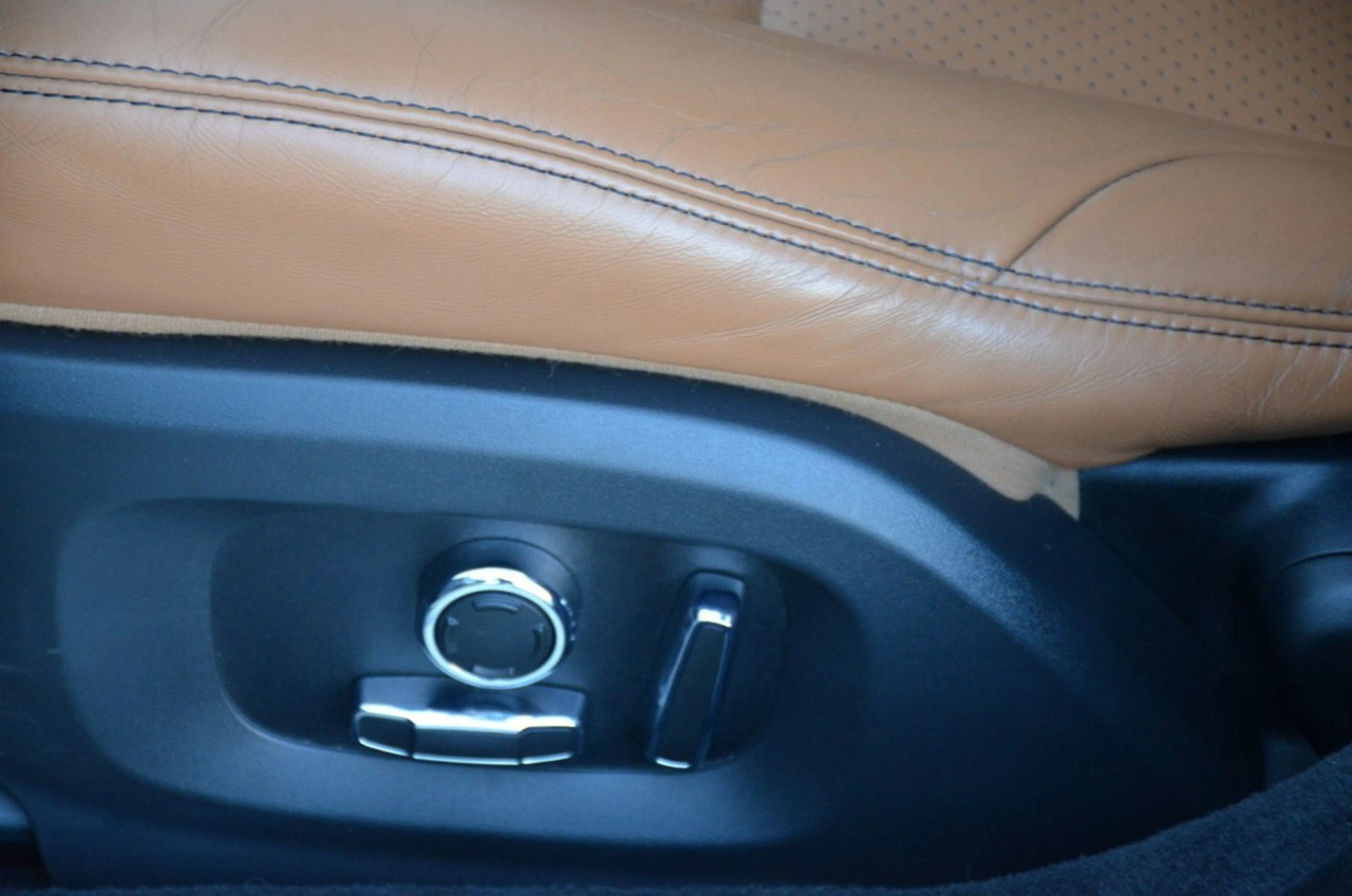 Jaguar XJ - Zdjęcie 29