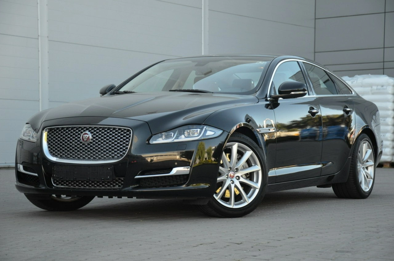 Jaguar XJ - Zdjęcie 8
