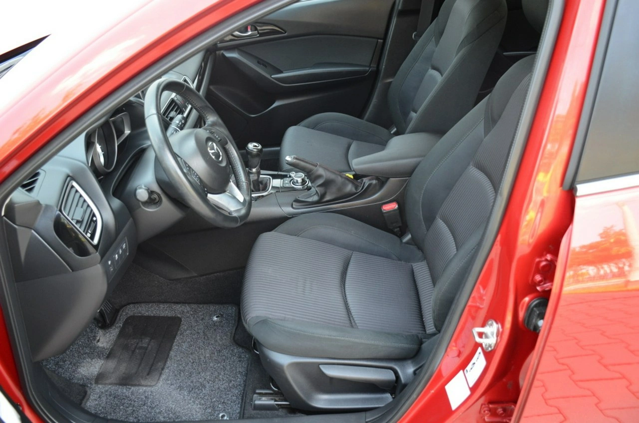 Mazda 3 - Zdjęcie 16