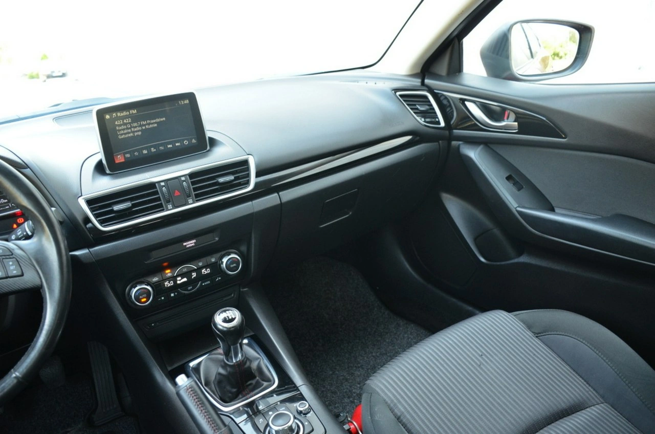 Mazda 3 - Zdjęcie 24