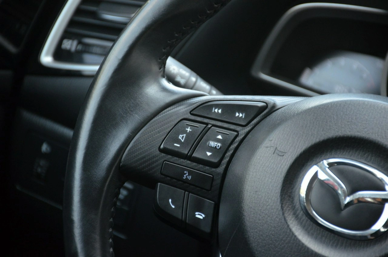 Mazda 3 - Zdjęcie 27