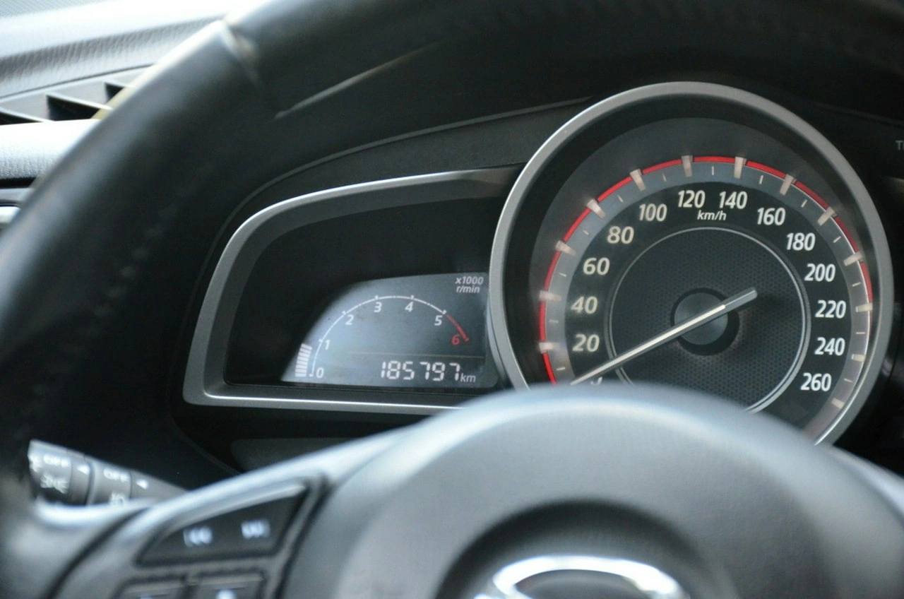 Mazda 3 - Zdjęcie 29