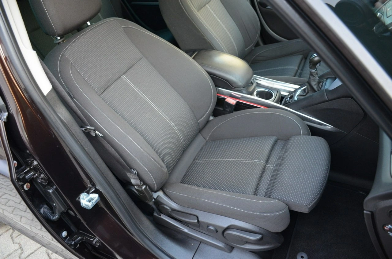 Opel Zafira - Zdjęcie 21