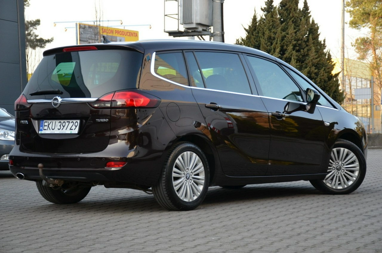Opel Zafira - Zdjęcie 8