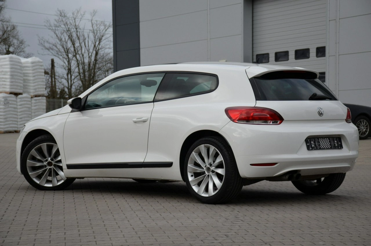 Volkswagen Scirocco - Zdjęcie 10