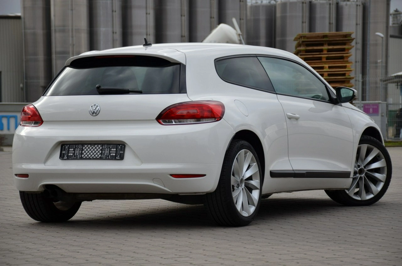Volkswagen Scirocco - Zdjęcie 16