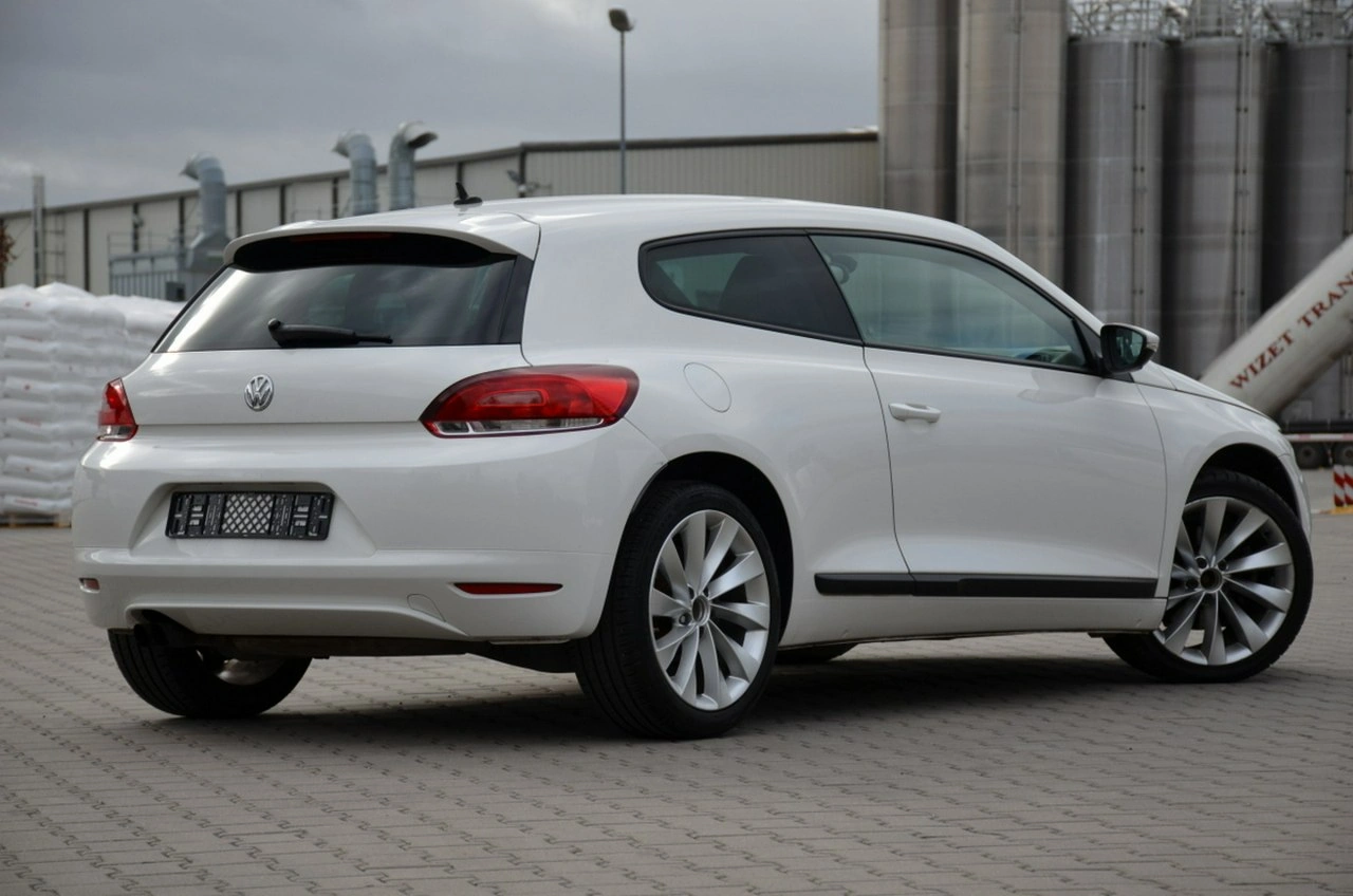 Volkswagen Scirocco - Zdjęcie 17