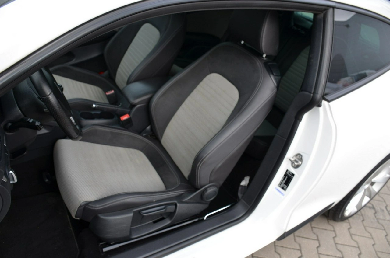 Volkswagen Scirocco - Zdjęcie 24