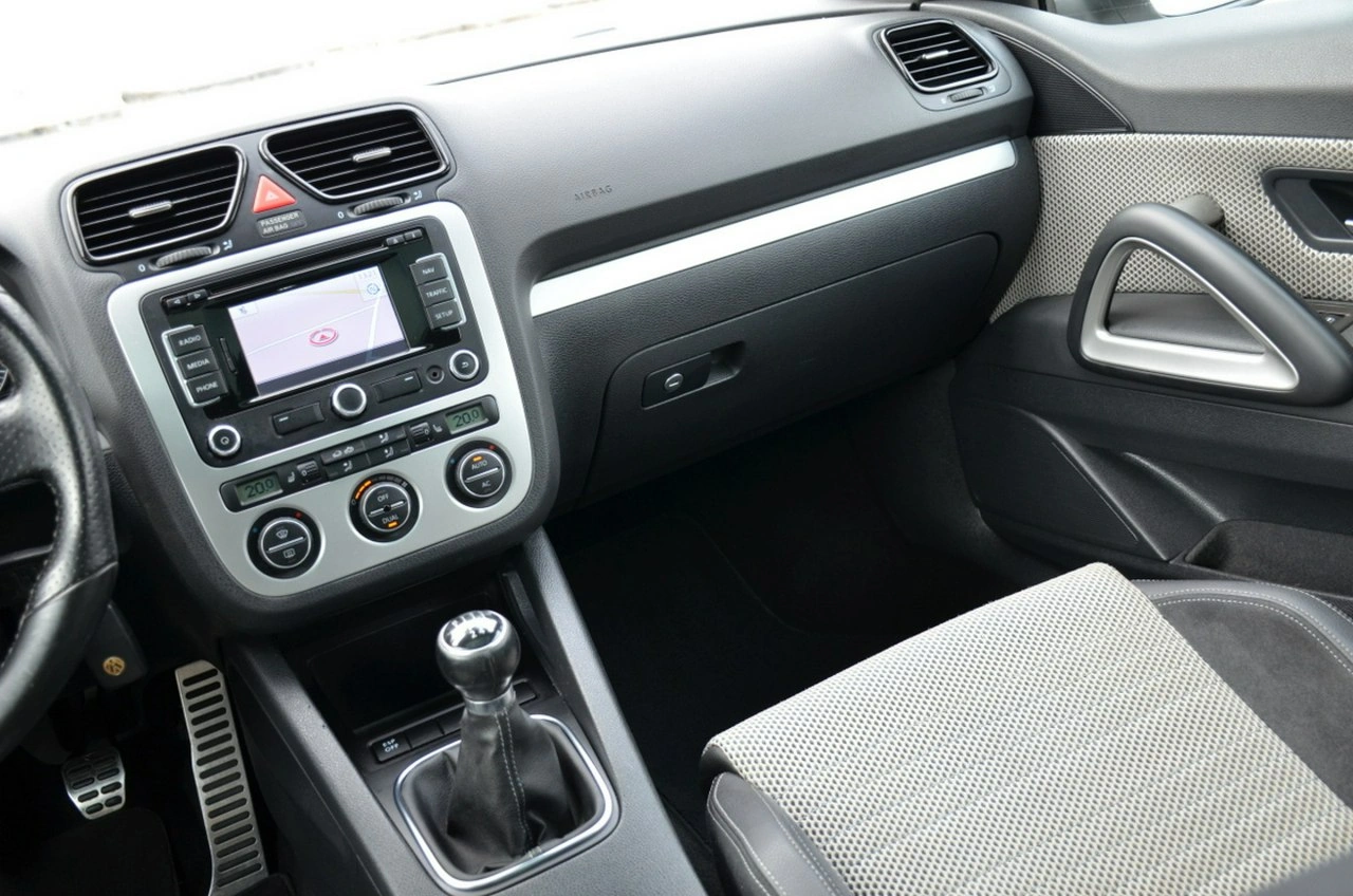 Volkswagen Scirocco - Zdjęcie 26