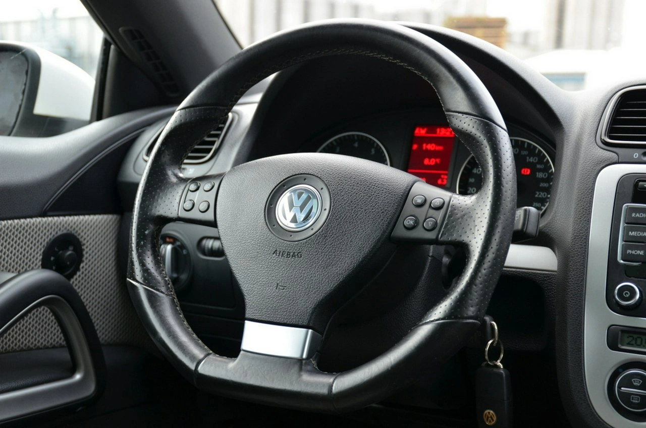 Volkswagen Scirocco - Zdjęcie 28