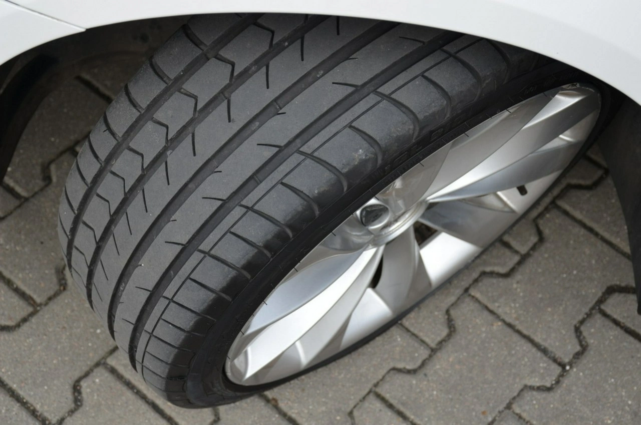 Volkswagen Scirocco - Zdjęcie 2