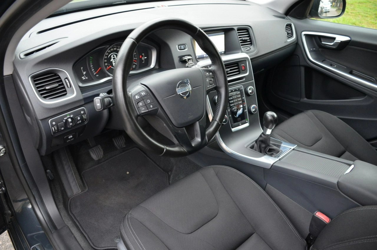Volvo V60 - Zdjęcie 16