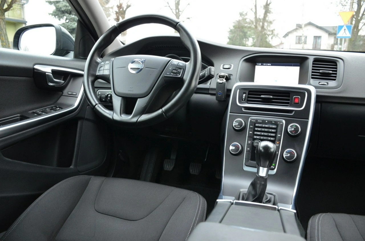 Volvo V60 - Zdjęcie 22