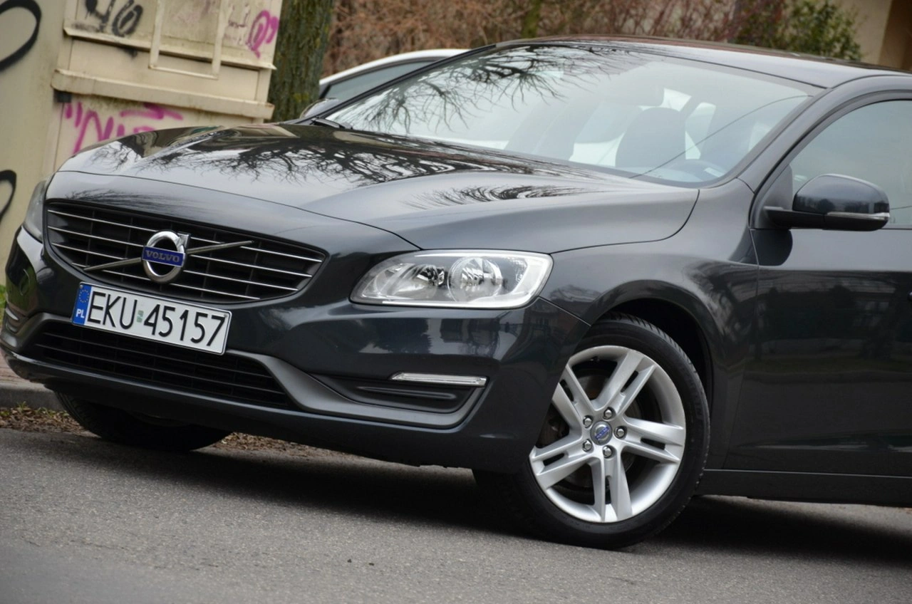 Volvo V60 - Zdjęcie 3