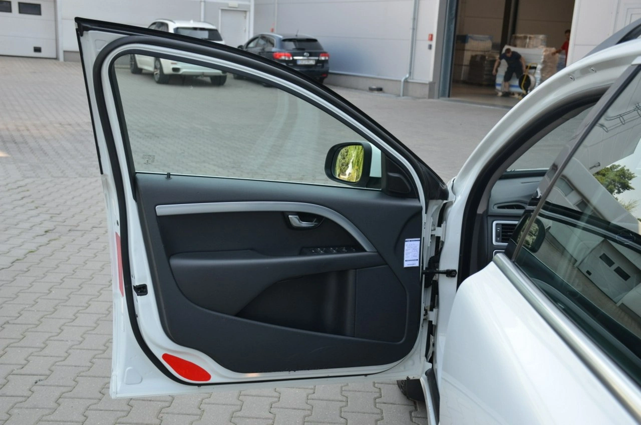 Volvo V70 - Zdjęcie 21