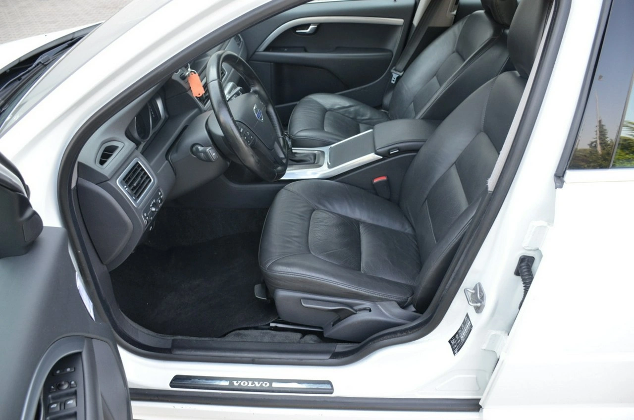 Volvo V70 - Zdjęcie 23