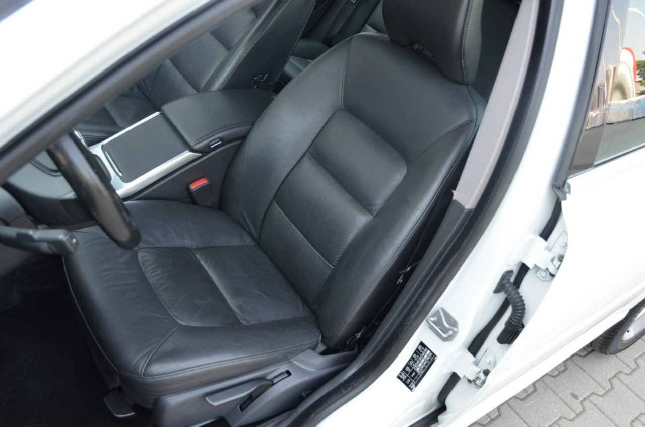 Volvo V70 - Zdjęcie 25