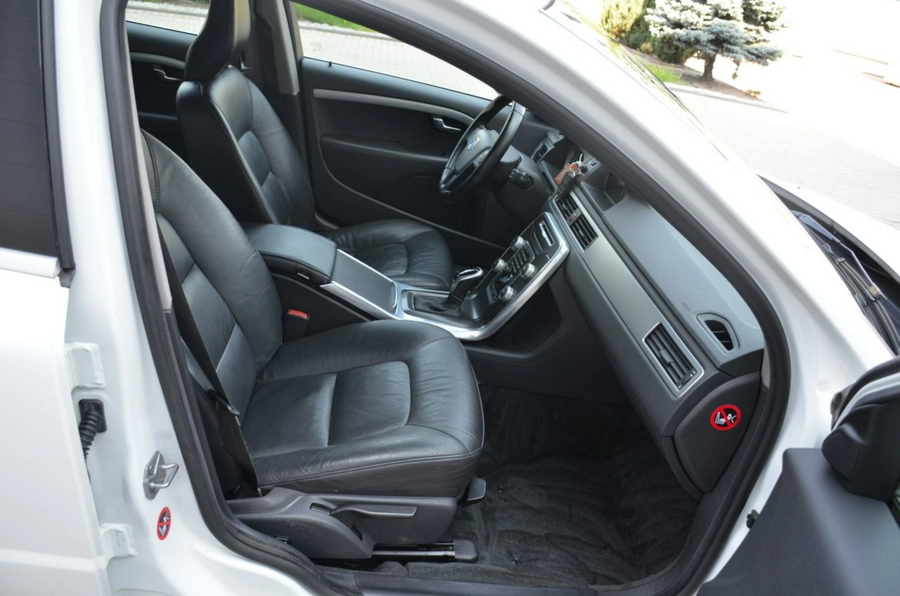 Volvo V70 - Zdjęcie 27