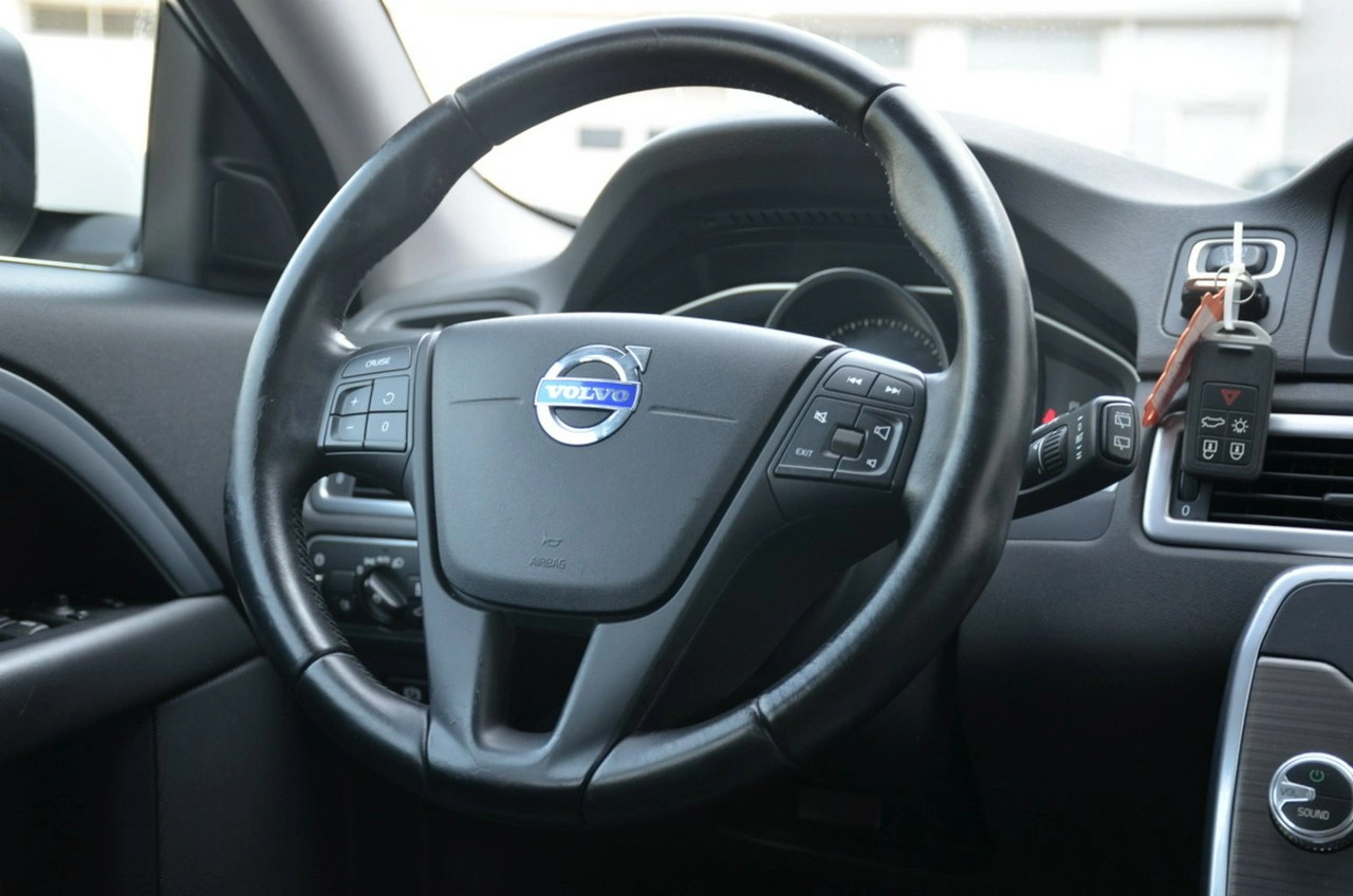 Volvo V70 - Zdjęcie 32