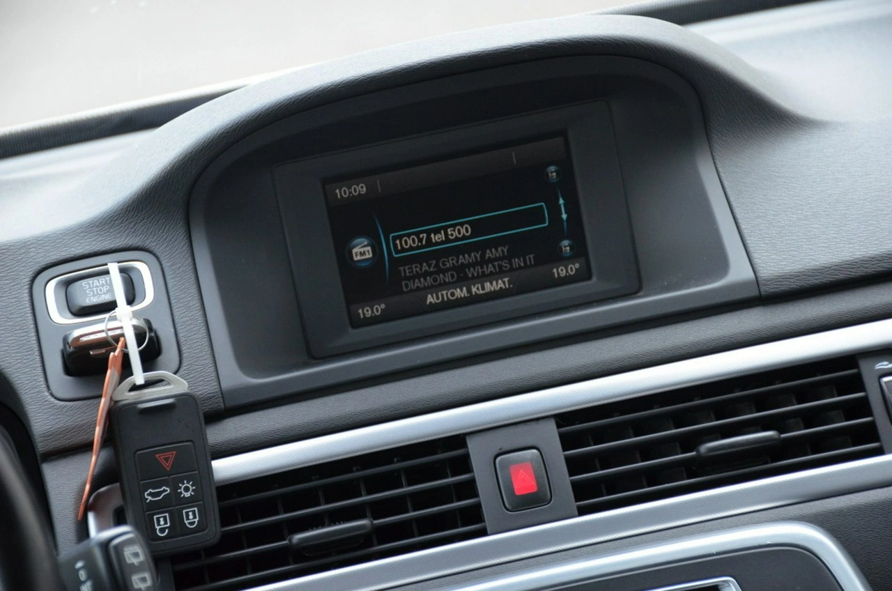 Volvo V70 - Zdjęcie 33