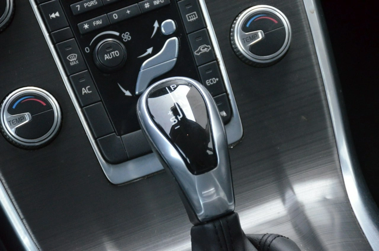 Volvo V70 - Zdjęcie 35