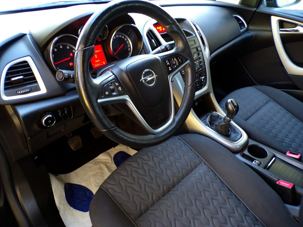 Opel Astra - Zdjęcie 17