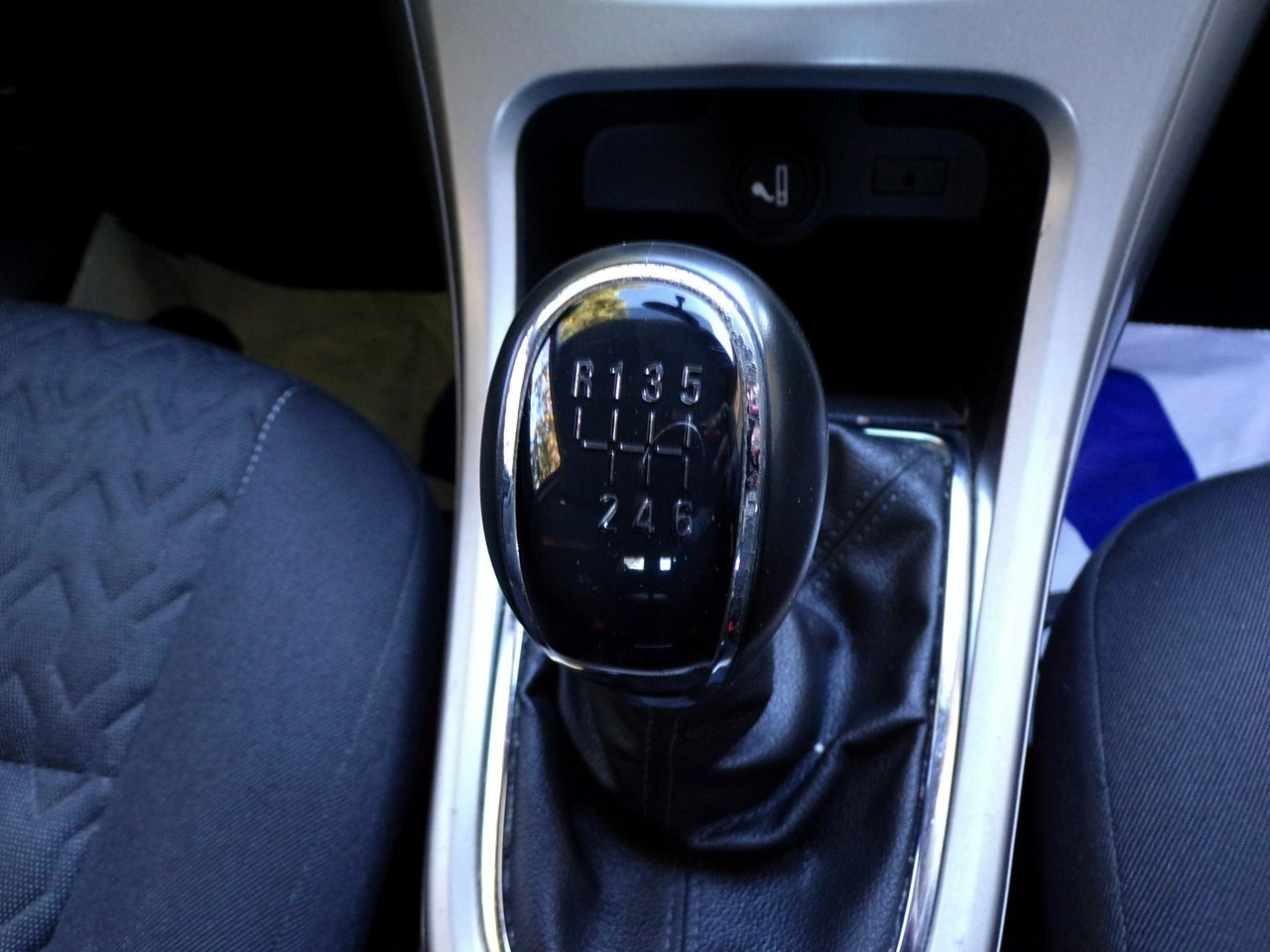 Opel Astra - Zdjęcie 22