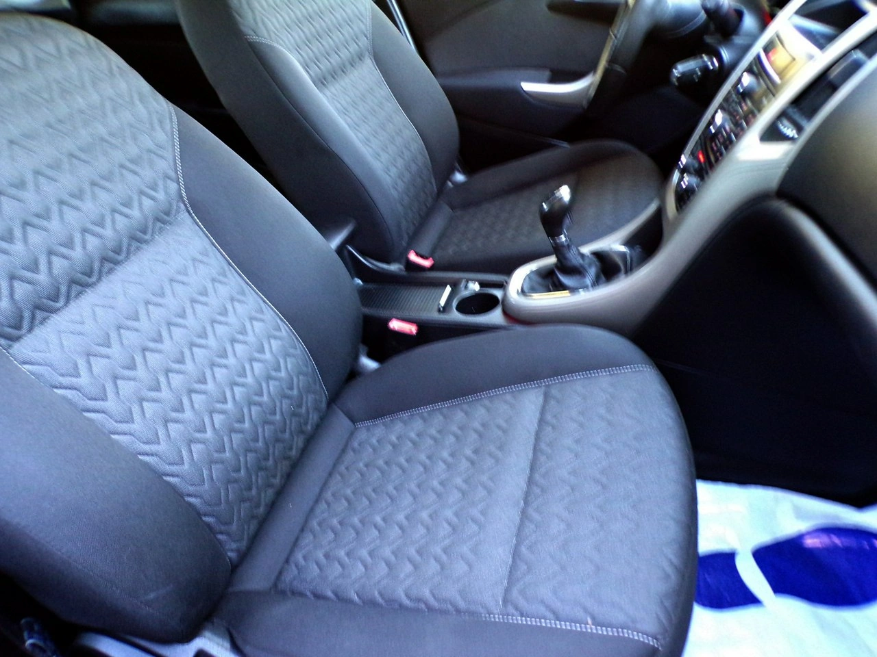 Opel Astra - Zdjęcie 25