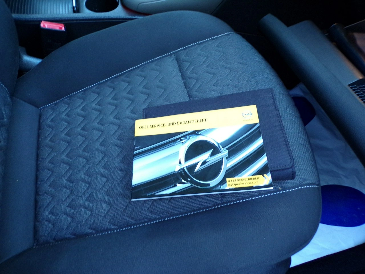 Opel Astra - Zdjęcie 27