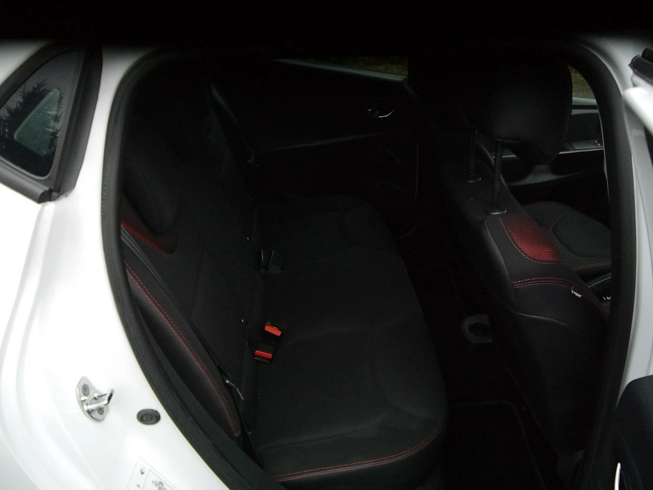 Renault Clio - Zdjęcie 25