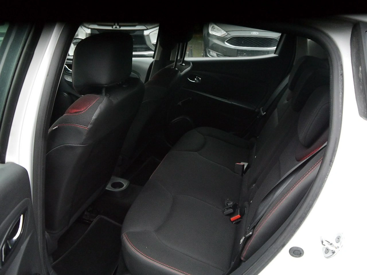 Renault Clio - Zdjęcie 26