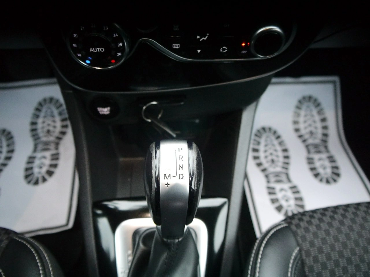 Renault Clio - Zdjęcie 23