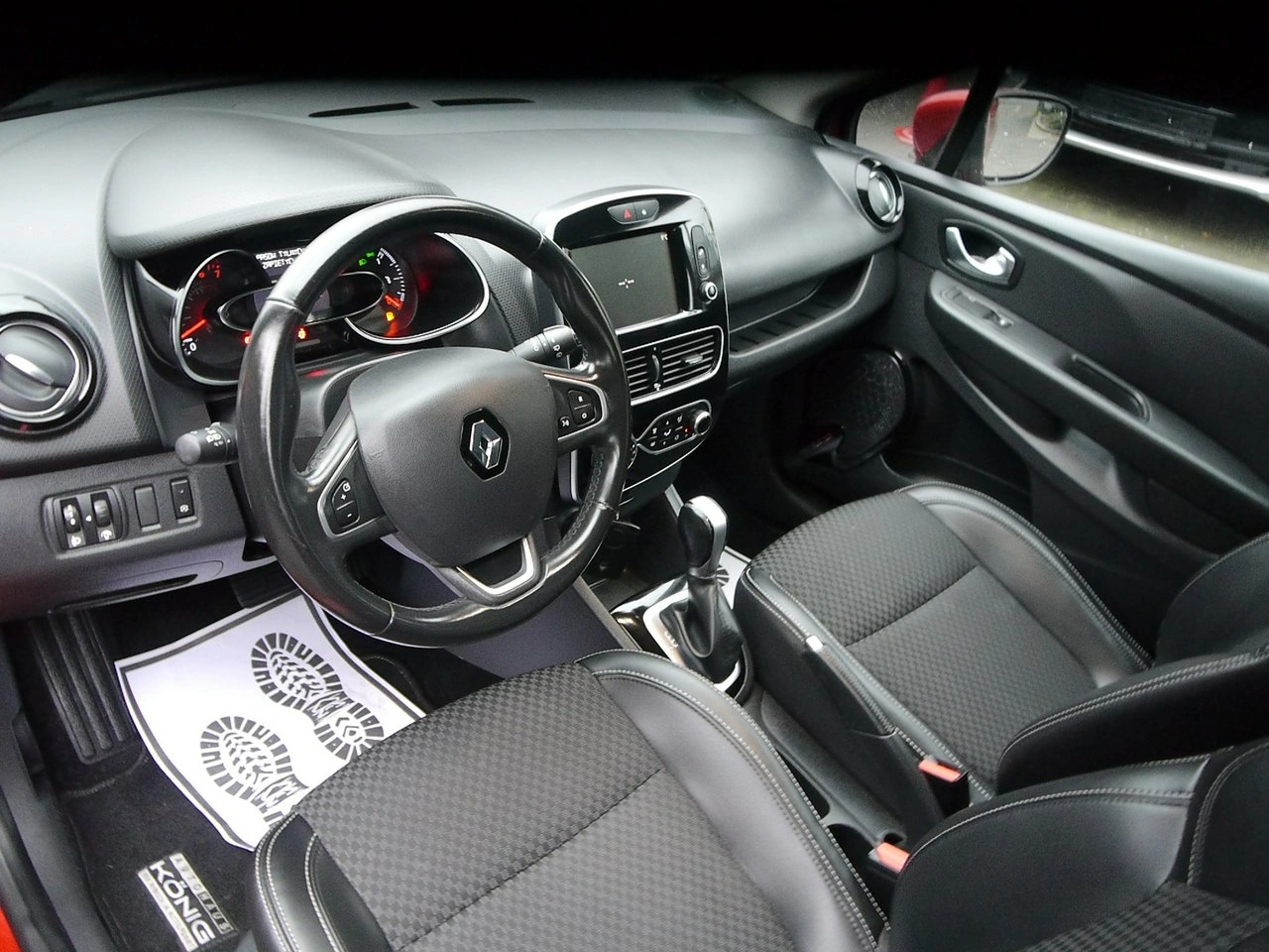 Renault Clio - Zdjęcie 25