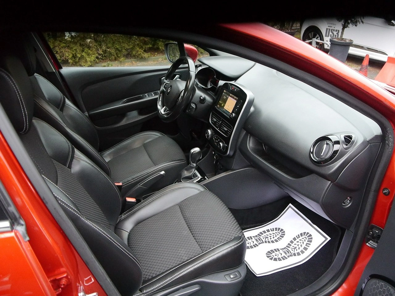 Renault Clio - Zdjęcie 26